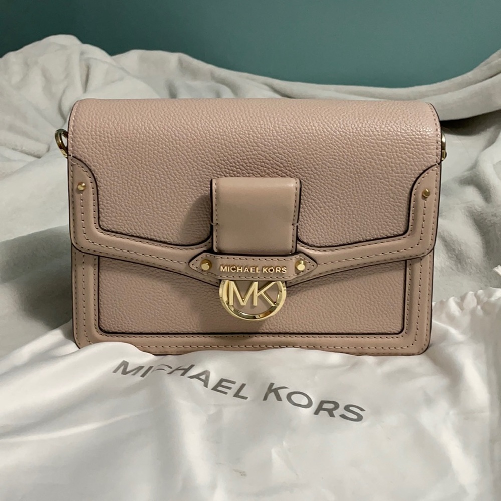 Michael kors crossbody